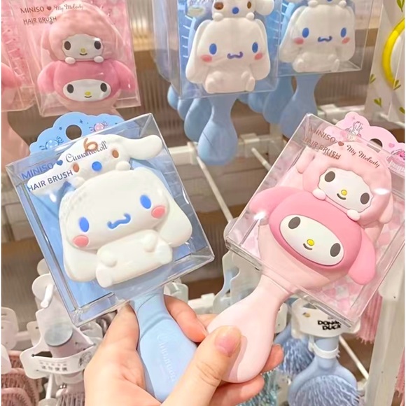 Sanrio x Miniso | Cinnamoroll Travel Hairbrush 3D Cushion | Sanrio Licensed - Picture 1 of 7